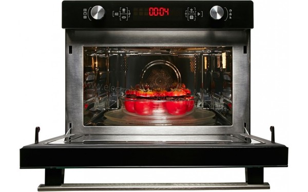 BRANDT CE3610B - Vue de face (cr&eacute;dit : Boulanger)