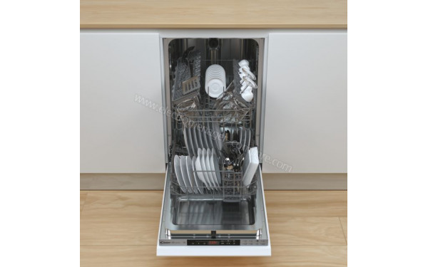 CANDY CDIH2T1047 - Vue de l'int&eacute;rieur