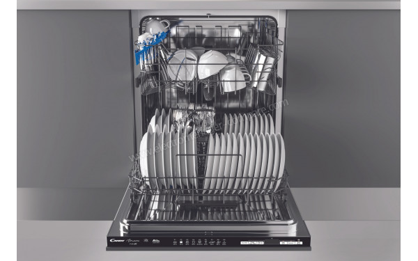 CANDY CDIN2D350PB - Vue de l'int&eacute;rieur