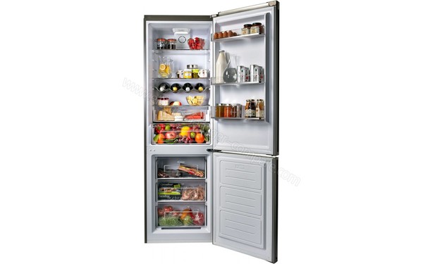 CANDY CF18SWIFI/1 - Vue de l'int&eacute;rieur (cr&eacute;dit : Boulanger)