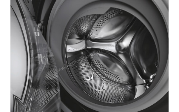 CANDY CS148TMBBE/FR - Zoom sur le tambour