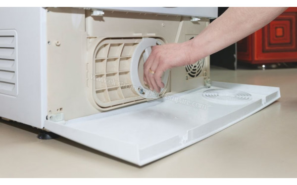 CANDY CSEC8LG-47 - Mise en situation