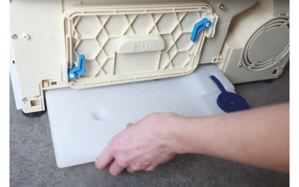 CANDY CSEC8LG-47 - Mise en situation