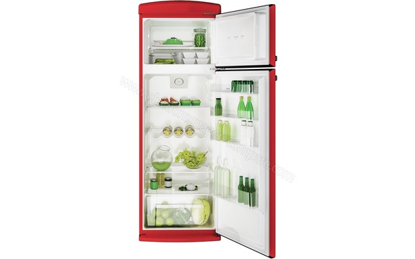 CANDY CVRDS6174RH - Vue de l'int&eacute;rieur (cr&eacute;dit : Boulanger)