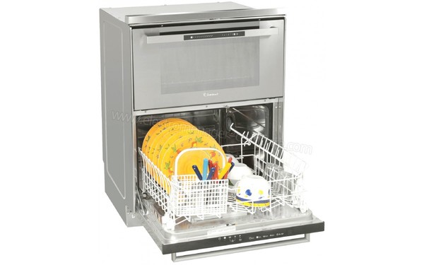 CANDY DUO609X - Vue de l'int&eacute;rieur (cr&eacute;dit : Darty)