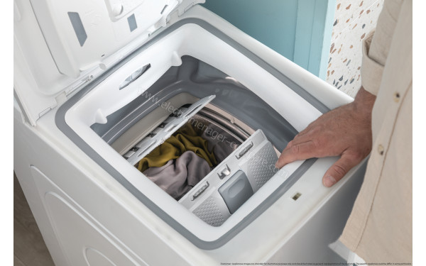 CANDY TCA273D3-S - Tambour porte ouverte