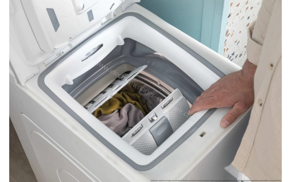 CANDY TCAS266TM8-FR - Tambour porte ouverte