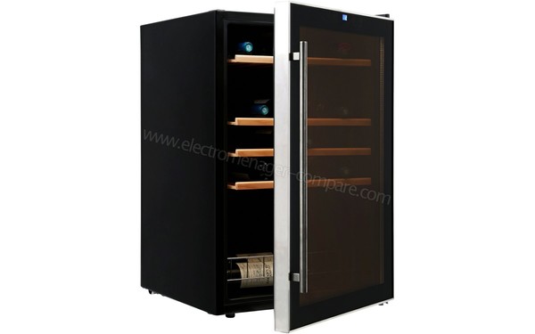 CAVISS S148CBE4 - Vue 3/4 gauche porte ouverte (cr&eacute;dit : Boulanger)