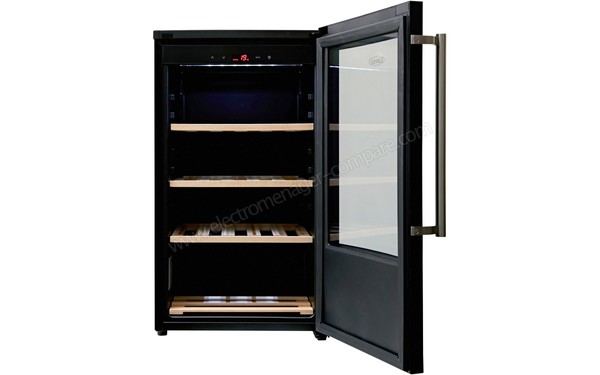 CAVISS SN130KBE4 - Vue de l'int&eacute;rieur vide (cr&eacute;dit : Boulanger)