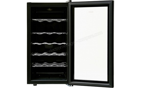 CAVISS SP118CFE - Vue de l'int&eacute;rieur vide (cr&eacute;dit : Boulanger)