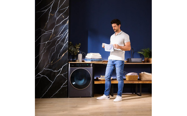 CECOTEC Bolero DressCode 8900 Inverter FullColor Ice Blue A - Mise en situation