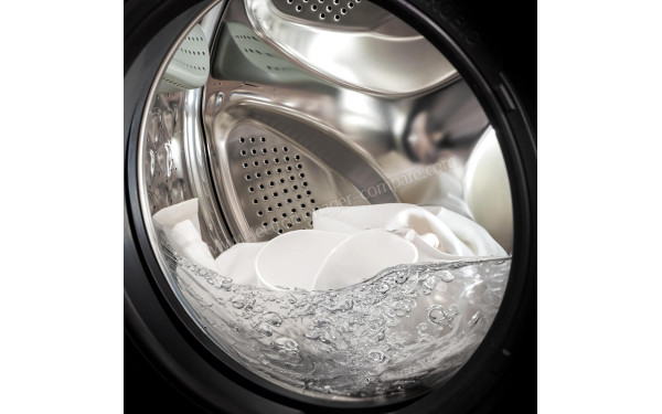 CECOTEC Bolero DressCode 9900 Inverter FullColor Ice Blue A - Mise en situation