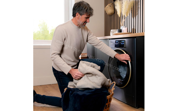 CECOTEC Bolero DressCode 9950 Autodose Inverter 3D Ice Blue A - Mise en situation