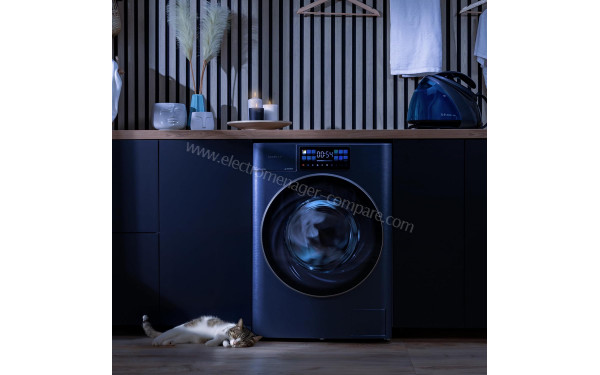 CECOTEC Bolero DressCode 9950 Autodose Inverter 3D Ice Blue A - Mise en situation