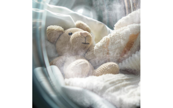 CECOTEC Bolero DressCode 9950 Autodose Inverter 3D Ice Blue A - Mise en situation