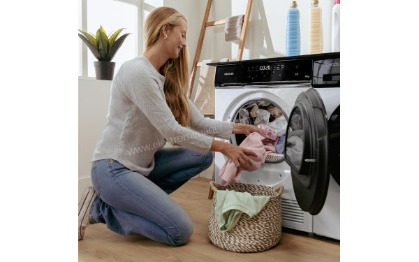 CECOTEC Bolero DressCode Dry 8400 A+++ - Mise en situation