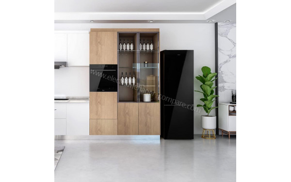 CECOTEC Bolero CoolMarket Combi 366 Black Cristal - Mise en situation
