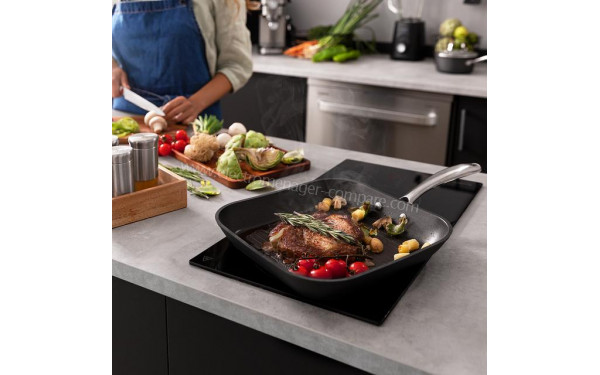 CECOTEC Bolero Squad I 2000 Noir - Mise en situation