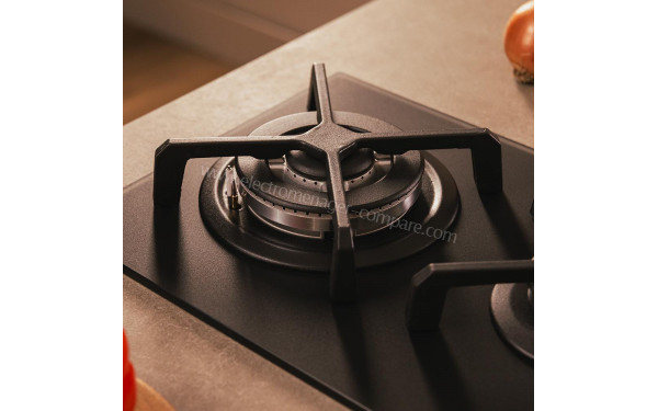 CECOTEC Bolero Squad G 2400S Nano Glass - Zoom sur le foyer Wok