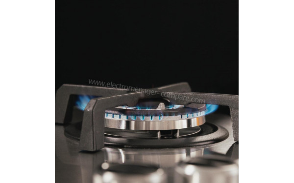 CECOTEC Bolero Squad G 4400S Inox - Zoom sur le foyer &agrave; gaz