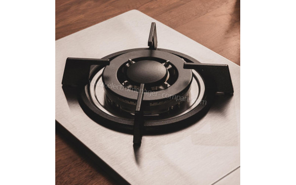 CECOTEC Bolero Squad G 1200S Inox - Zoom sur le foyer &agrave; gaz