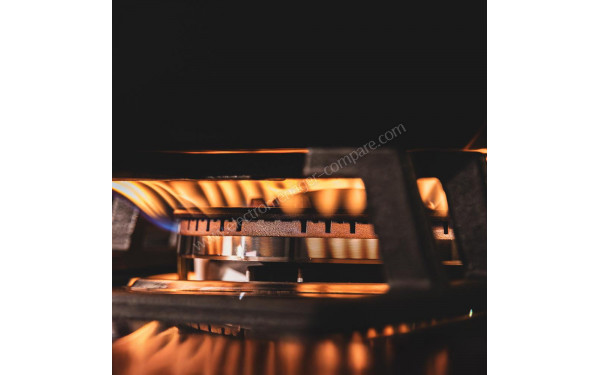 CECOTEC Bolero Squad G 5200F Glass Black - Zoom sur le foyer &agrave; gaz