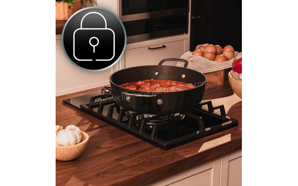 CECOTEC Bolero Squad GN 1200F Glass Black - Mise en situation