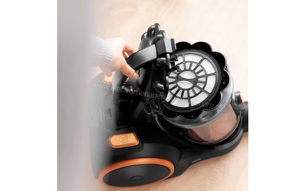 CECOTEC Conga Popstar 3000 X-Treme Pro - Vue de l'ouverture du capot