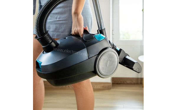 CECOTEC Conga Powerbag 2000 Compact Plus - Mise en situation