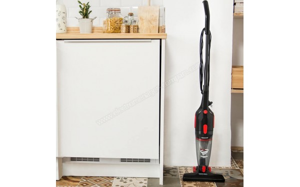 CECOTEC Conga EcoExtreme Stick Easy - Mise en situation