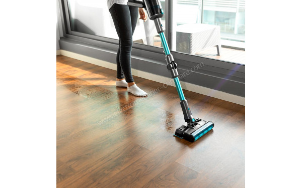 CECOTEC Conga Rockstar 1700 Advance ErgoWet - Mise en situation