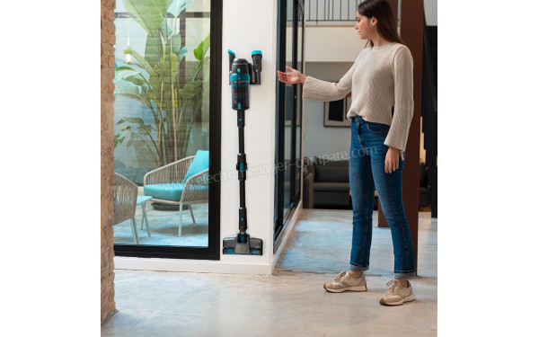 CECOTEC Conga RockStar 2500 Ultimate ErgoWet Connected - Vue sur base de chargement