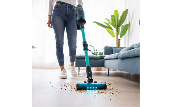 CECOTEC Conga Rockstar 7500 Astral ErgoWet Animal T - Mise en situation