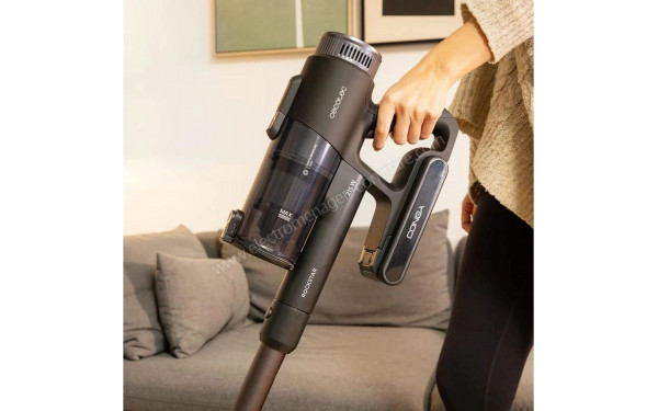 CECOTEC Conga RockStar Deepclean Wet - Zoom sur la poign&eacute;e