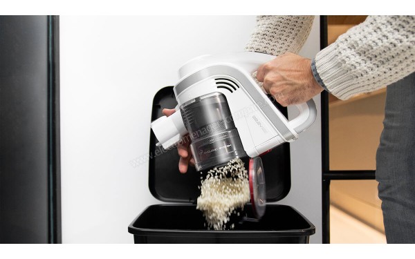 CECOTEC Conga ThunderBrush 670 Immortal Battery 22.2V - Mise en situation