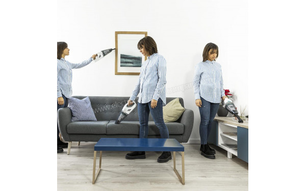 CECOTEC Conga Immortal ExtremeSuction 7.4 V Hand - Mise en situation