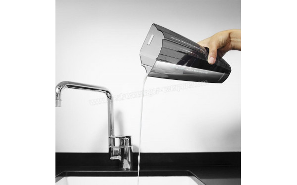 CECOTEC Conga Immortal ExtremeSuction 11.1 V Hand - Mise en situation