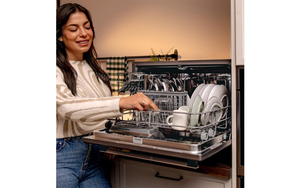 CECOTEC Bolero Aguazero 2400 Black Glass - Mise en situation