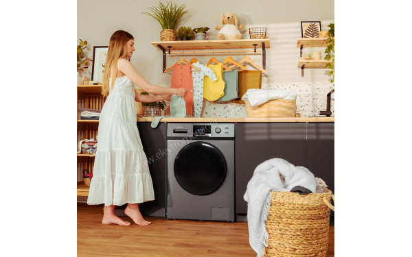 CECOTEC Bolero DressCode 9411 Inverter Steel - Mise en situation