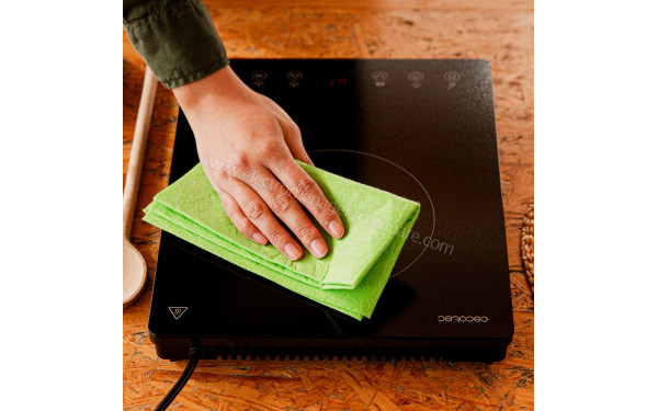 CECOTEC Full Magma Slim - Mise en situation