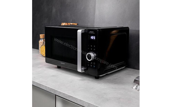CECOTEC GrandHeat 2500 Flatbed Touch Black - Mise en situation vue 3/4 droite