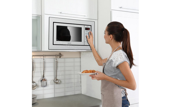 CECOTEC GrandHeat 2500 Built-In Steel - Mise en situation