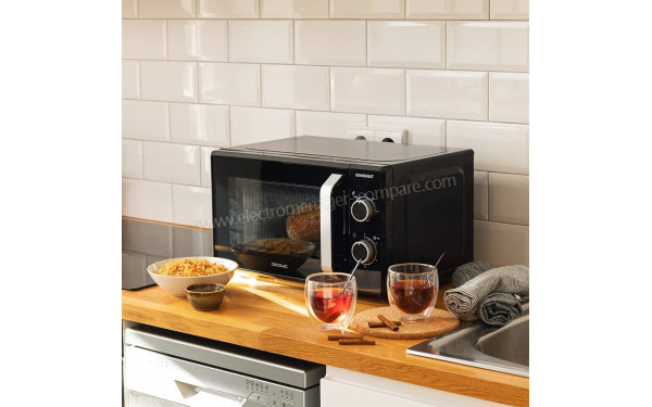 CECOTEC Grandheat 3030 Noir - Mise en situation