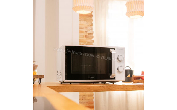 CECOTEC Grandheat 3110 Blanc - Mise en situation