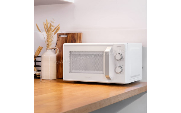 CECOTEC Grandheat 3120 Blanc - Mise en situation