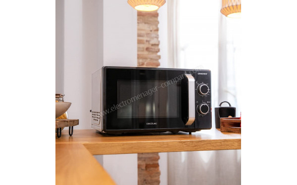 CECOTEC Grandheat 3150 Inox - Mise en situation