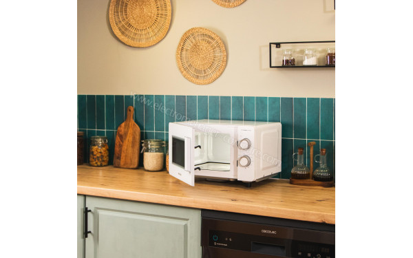 CECOTEC ProClean 3120 Flatbed - Mise en situation