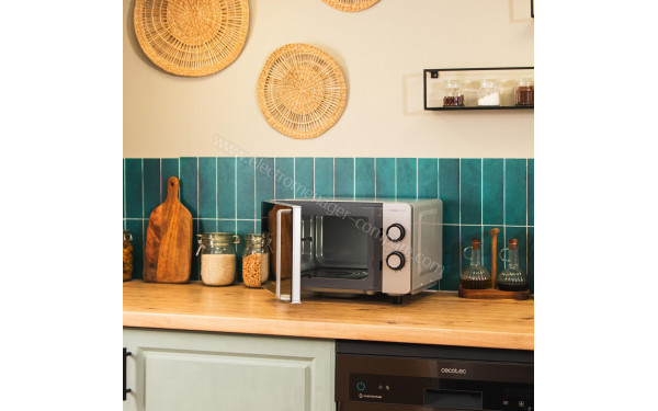 CECOTEC ProClean 3160 Flatbed - Mise en situation