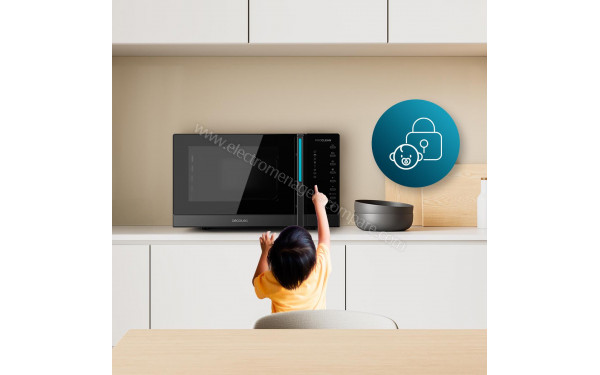 CECOTEC Proclean 6120 Noir - Mise en situation