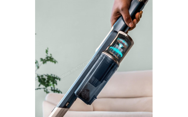 CECOTEC Scoba 2100 Station - Mise en situation